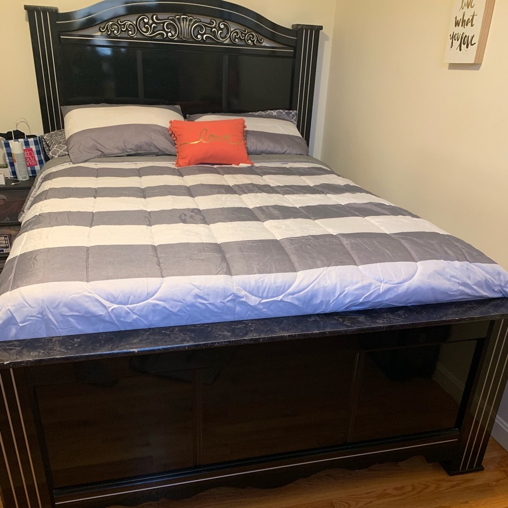 Queen size bed frame, six draw dresser
